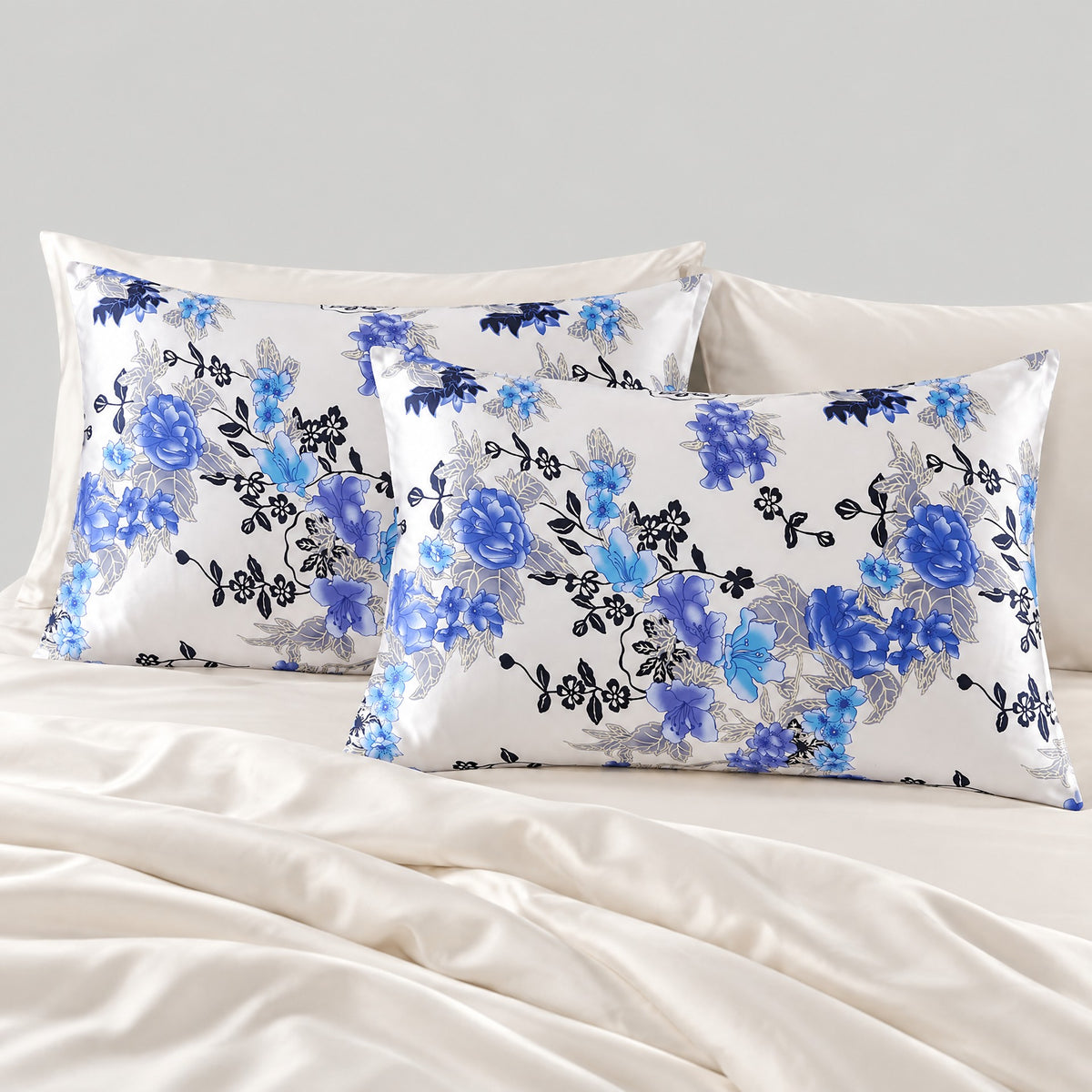 Delft Blue Floral Printed Mulberry Silk Pillowcase – 20 x 30 in