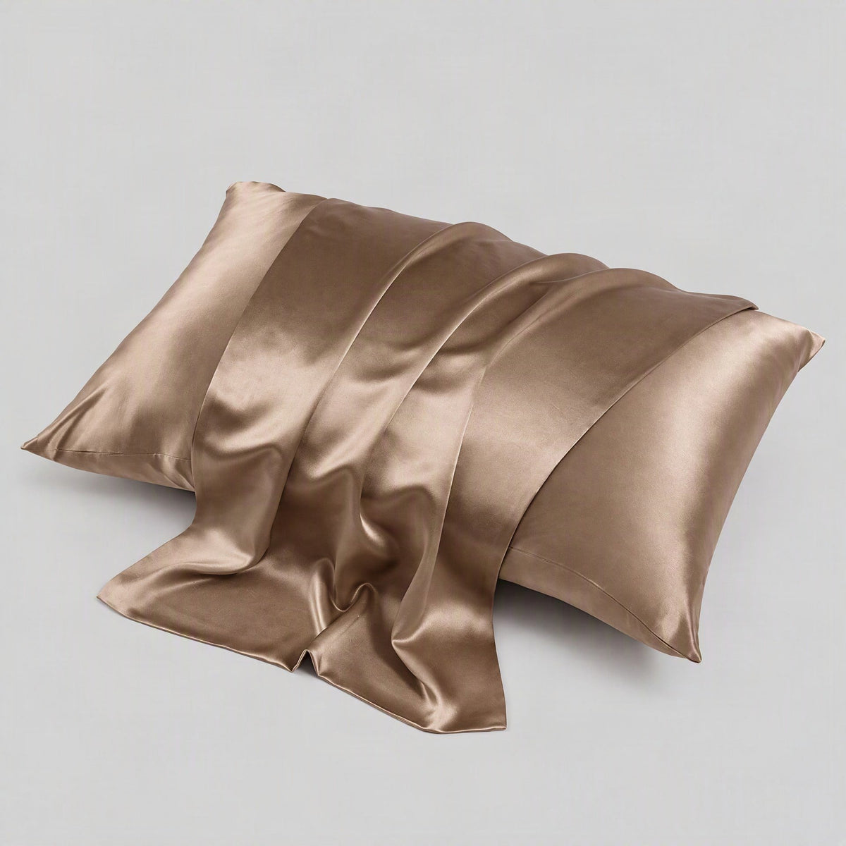SuuSilk 22 Momme matte double-sided mulberry silk envelope pillowcase with hidden closure in soft blush