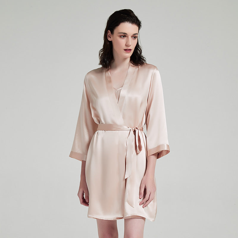19 Momme 100% Mulberry Silk Robe – Lightweight Luxury Loungewear