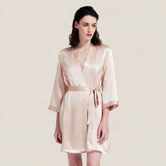 Ensemble robe et caraco en 100 % soie de mûrier brodée 19 momme – Lingerie de nuit et vêtements d'intérieur pour femme